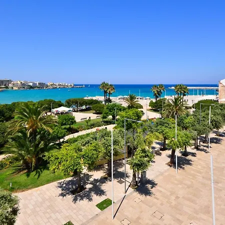 Balcone Su 3* Отранто